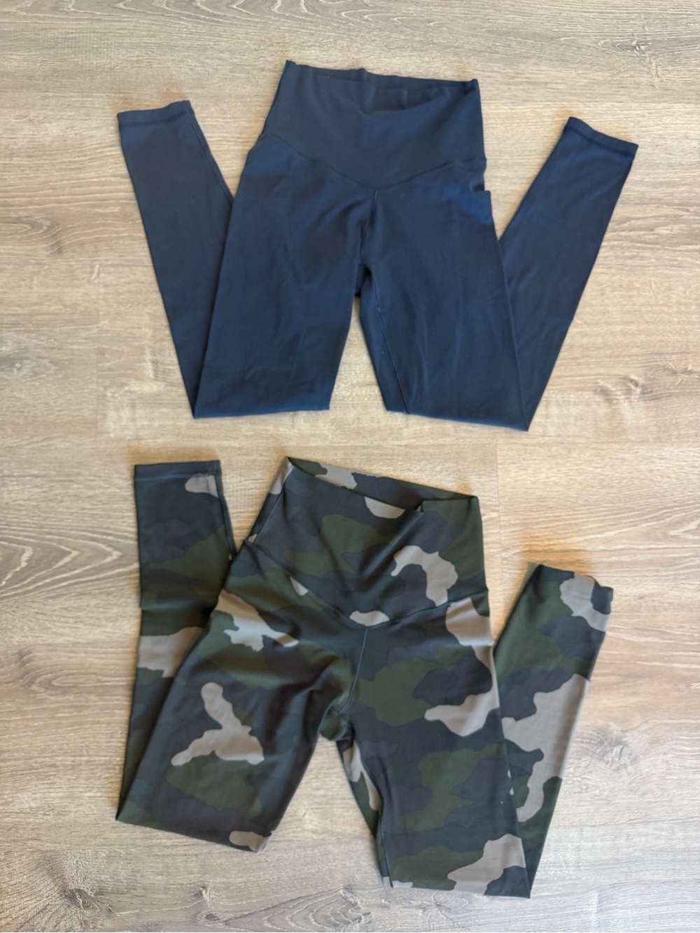 Offline by aerie “Real Me” High Rise 7/8 leggings bundle - navy & camo